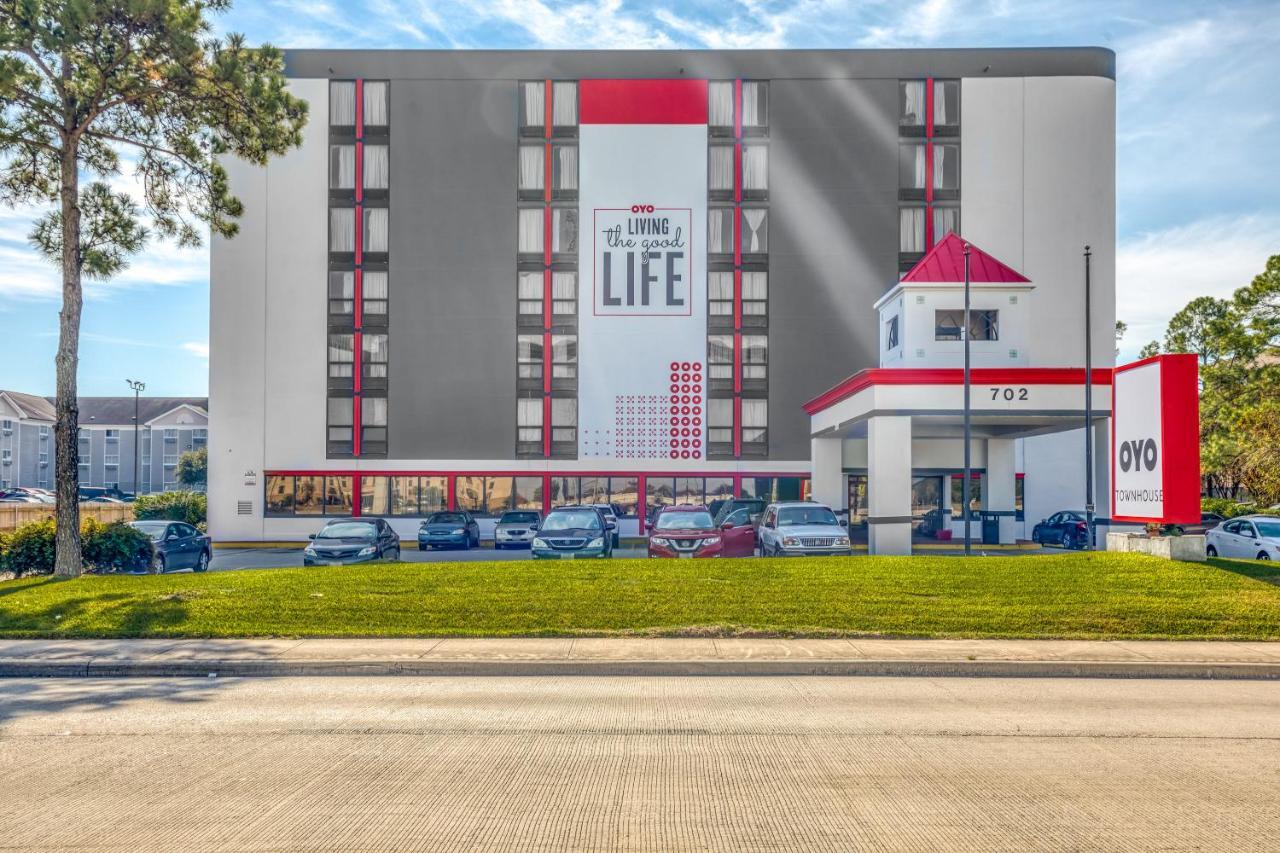 Oyo Townhouse Houston George Bush Intercontinental Hotel Exterior foto