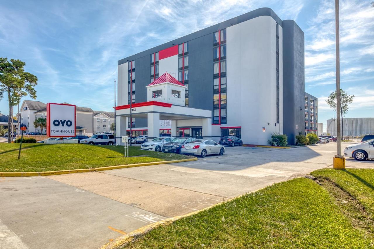 Oyo Townhouse Houston George Bush Intercontinental Hotel Exterior foto